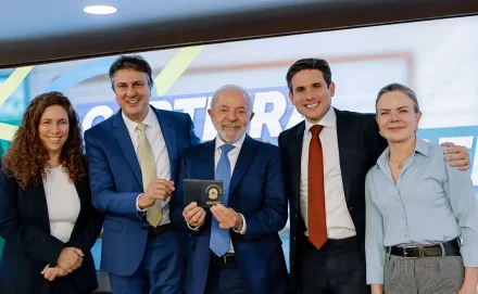 Ribercon - Lula sanciona lei que cria Carteira Nacional do Professor